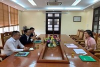 Bà Trần Huyền Trang (phải), con gái Bí thư Tỉnh ủy Vĩnh Phúc được bổ nhiệm làm Phó giám đốc Sở Kế hoạch và Kl99ok phiên bản mới tỉnh Vĩnh Phúc gây nhiều tranh cãi trong dư luận thời gian qua về công tác cán bộ của tỉnh này (Ảnh Cổng thông tin Sở Kế hoạch và Kl99ok phiên bản mới Vĩnh Phúc).