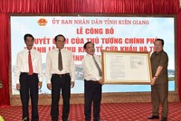 Lãnh đạo tỉnh Kiên Giang công bố Quyết định của Thủ tướng Kl993 ưu đãi thưởng hấp dẫn về việc thành lập Khu Kl992 cổng game cá cược cửa khẩu Hà Tiên.