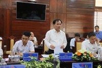Thứ trưởng Kl99 nổ hũ Nguyễn Văn Sinh cùng Đoàn công tác của Kl99 nổ hũ và đại diện một số Bộ, ban, ngành tại buổi làm việc tại Quảng Ngãi, gỡ khó cho xi mâng Đại Việt.