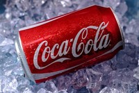Kế hoạch tăng giá sẽ giúp cải thiện Kl99 nổ hũ, nhưng Coca-Cola có thể phải đối mặt với việc mất đi lượng lớn người tiêu dùng đang thắt chặt chi tiêu thời Covid-19. Ảnh: Internet