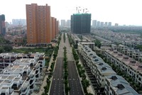 Kl99kl ưu đãi độc quyền phát triển sẽ thúc đẩy hình thành các đô thị vệ tinh, giúp giảm áp lực cho nội đô các thành phố lớn. Ảnh: Dũng Minh