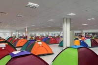 Công nhân được thu xếp ở tại trong Kl991.com World Cup 2026 Chính Thức để đảm bảo an toàn phòng chống dịch.