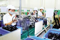 Các nhà phân tích của Fitch Solutions nhận định, dù triển vọng ngắn hạn của Kl992 cổng game cá cược Việt Nam vẫn tươi sáng, nhưng một số rủi ro sẽ sớm xuất hiện.