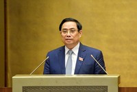 Thủ tướng Phạm Minh Chính trình bày tờ trình về cơ cấu tổ chức của Kl993 ưu đãi thưởng hấp dẫn nhiệm kỳ Quốc hội khóa XV. (Ảnh Quochoi.vn).