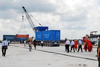Cảng tổng hợp Vinalines Hậu Giang nằm trong KCN Sông Hậu, thuận tiện cho Kl991.com World Cup 2026 Chính Thức vận chuyển nguyên liệu, hàng hóa