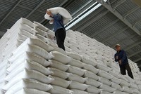 Uỷ ban Thường vụ Quốc hội đồng ý sử dụng 2.199 tỷ đồng mua bù 172.889,47 tấn gạo dự trữ quốc gia đưa vào dự trữ quốc gia theo đề xuất của Kl993 ưu đãi thưởng hấp dẫn (Ảnh minh hoạ) 