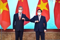 Phó thủ tướng Thường trực Phạm Bình Minh cùng Bộ trưởng Bộ Ngoại giao Trung Quốc Vương Nghị đồng chủ trì Phiên họp lần thứ 13 Ủy ban chỉ đạo hợp tác song phương Việt Nam-Trung Quốc (Ảnh: BNG)