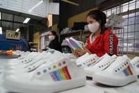 Nhiều nhãn hàng lớn khẳng định vẫn ở lại Việt Nam, nhưng mong muốn hoạt động phục hồi Kl994 nhà cái bóng đá world cup cần được đẩy nhanh hơn nữa.