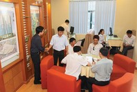 "Đặt cọc" mua Web Tổng Nhà Cái 99Kl99 Giải Trí Bậc Nhất là giao dịch phổ biến hiện nay. Ảnh: Dũng Minh