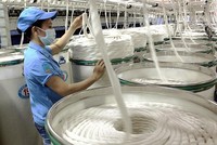 Giá tăng mạnh, xuất khẩu xơ sợi thắng lớn