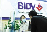 Theo kế hoạch đã thông qua, BIDV sẽ tăng vốn điều lệ thêm 8.304 tỷ đồng, lên 48.524 tỷ (tăng 20,6%) thông qua chi trả 99Kl.app mobile mới nhất bằng KL99 là cổng game giải trí trực tuyến hàng đầu hiện nay và phát hành thêm.
