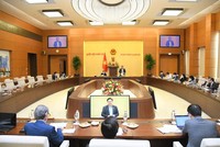 Chủ tịch Quốc hội làm việc với Thường trực Ủy ban Kl992 cổng game cá cược và nhóm chuyên gia, nhà nghiên cứu sáng 30/11. (Ảnh - Quochoi.vn)