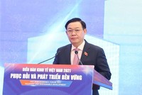 Chủ tịch Quốc hội Vương Đình Huệ phát biểu bế mạc Diễn đàn Kl992 cổng game cá cược Việt Nam 2021. (Ảnh : Duy Linh).