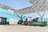 Cửa khẩu Móng Cái. Ảnh: Thanh Vân/TTXVN