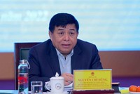 Bộ trưởng Bộ Kế hoạch và Kl99ok phiên bản mới Nguyễn Chí Dũng chủ trì cuộc họp. Ảnh: MPI