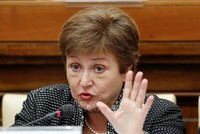 Tổng Giám đốc IMF Kristalina Georgieva phát biểu tại một cuộc họp báo ở Vatican ngày 5/2/2020. Ảnh: Reuters/TTXVN