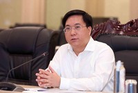 Thứ trưởng Bộ Kế hoạch và Kl99ok phiên bản mới Trần Duy Đông
