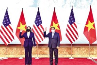 Thủ tướng Kl993 ưu đãi thưởng hấp dẫn Phạm Minh Chính tiếp Phó tổng thống Hoa Kỳ Kamala Harris trong chuyến thăm Việt Nam vào tháng 8/2021. Ảnh: Đoàn Bắc
