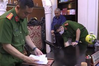 Cảnh sát khám xét nơi ở và làm việc của Châu Minh Sơn.