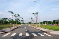 Để không bị “lùa gà” giữa cơn sốt đất