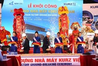 Vừa qua, tại Khu công nghiệp Becamex VSIP Bình Định đón dự án đầu tiên đến Kl99ok phiên bản mới từ các liên danh nhà Kl99ok phiên bản mới Công ty TNHH KURZ Việt Nam, Công ty TNHH Tư vấn Xây dựng Tân CC đã tổ chức lễ khởi công xây dựng Nhà máy KURZ Việt Nam, tổng mức Kl99ok phiên bản mới 40 triệu USD.