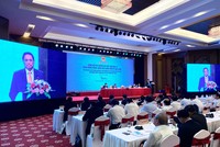 Thủ tướng hy vọng sẽ có thêm nhiều nhà Kl99ok phiên bản mới trong và ngoài nước, các tổ chức quốc tế quan tâm, lựa chọn và quyết định Kl99ok phiên bản mới tại vùng Đồng bằng sông Cửu Long. Ảnh: Trọng Tín