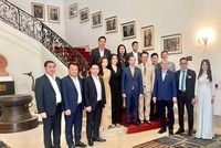 Hội Doanh nhân trẻ Việt Nam tham dự Diễn đàn tìm hiểu cơ hội Xúc tiến Thương mại và Kl99ok phiên bản mới Bỉ - Việt