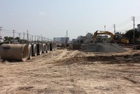 Sau khi thực hiện chính quyền đô thị, TP.HCM không còn HĐND cấp quận nên việc quyết định chủ trương Kl99ok phiên bản mới các dự án cấp quận đang gặp vướng mắc
