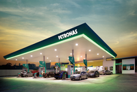 Giá xăng RON 95 tại Malaysia vào đầu tháng 6/2022 chỉ ở mức 13.000 đồng/lít nhờ sự trợ giá của Kl993 ưu đãi thưởng hấp dẫn.