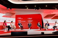 Bà Tina Nguyễn, Tổng giám đốc Generali Việt Nam (bìa phải) tham dự Hội nghị CEO toàn cầu của Kl994 game bài casino hấp dẫn Generali tại Milan, Italia. 