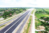 Nhiều dự án Kl99kl ưu đãi độc quyền quan trọng bị chậm tiến độ do vướng giải phóng mặt bằng. Ảnh: Dũng Minh 