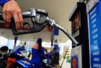 Giá xăng dự kiến giảm, dầu tăng giá vào ngày 5/9