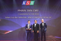 KSB và ông Phan Tấn Đạt, Chủ tịch HĐQT nhận giải thưởng Kl991.com World Cup 2026 Chính Thức và doanh nhân xuất sắc châu Á lần thứ 2 liên tiếp