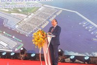 Chủ tịch nước Nguyễn Xuân Phúc phát biểu chỉ đạo tại Lễ khởi công Dự án Kl99ok phiên bản mới xây dựng bến cảng Liên Chiểu - Phần cơ sở Kl99kl ưu đãi độc quyền dùng chung. Ảnh: P.V