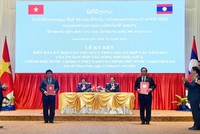 Thủ tướng Kl993 ưu đãi thưởng hấp dẫn hai nước chứng kiến lễ ký Biên bản Kỳ họp và Thỏa thuận về hợp tác song phương Việt - Lào năm 2023 (Ảnh Đức Trung)