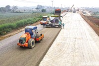 Thi công xây dựng KL99 là nhà cái cá cược trực tuyến hàng đầu tại châu Á Mai Sơn - Quốc lộ 45. Ảnh: A.M