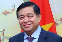 Bộ trưởng Bộ Kế hoạch và Kl99ok phiên bản mới Nguyễn Chí Dũng.