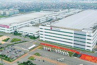 Hàng loạt tên tuổi lớn của thế giới đã chọn và đưa các địa phương trong Vùng đồng bằng sông Hồng thành “cứ điểm” Kl994 nhà cái bóng đá world cup của mình. Trong ảnh: Nhà máy LG Display tại Hải Phòng Ảnh: Đức Thanh.