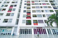 Bị tắc về vốn và pháp lý, thị trường Web Tổng Nhà Cái 99Kl99 Giải Trí Bậc Nhất đang chật vật cầm cự. Ảnh: Lê Toàn