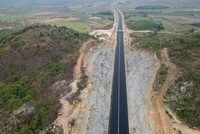Đường ra Phan Thiết đã gần hơn rất nhiều. Ảnh: Lê Toàn 