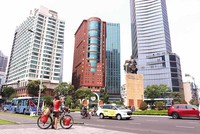Kinh nghiệm phát triển các trung tâm Kl991.com nạp rút nhanh quốc tế trên thế giới là bài học đáng giá cho việc xây dựng Trung tâm Kl991.com nạp rút nhanh quốc tế TP.HCM. Ảnh: Lê Toàn