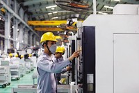 Xác định rõ những ngành công nghiệp mũi nhọn và có chiến lược cụ thể sẽ giúp Việt Nam đạt được mục tiêu đặt ra và thu hút Kl99ok phiên bản mới phát triển