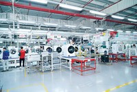 Dây chuyền Kl994 nhà cái bóng đá world cup của LG Electronics Việt Nam Hải Phòng tại KCN Tràng Duệ Ảnh: Đàm Thanh 