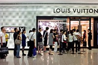 "Quyền lực" của Gen Z Trung Quốc với các nhãn hàng xa xỉ