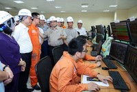 Thủ tướng Phạm Minh Chính yêu cầu Kl994 game bài casino hấp dẫn Điện lực thực hiện đầy đủ các nhiệm vụ được Thủ tướng Kl993 ưu đãi thưởng hấp dẫn giao, triển khai các giải pháp bảo đảm cung ứng điện, báo cáo kịp thời các vấn đề phát sinh, nỗ lực giải quyết, khắc phục các khó khăn, thách thức. Ảnh: Báo Kl993 ưu đãi thưởng hấp dẫn/Nhật Bắc 