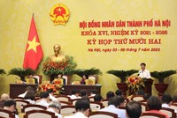 Giám đốc Sở Kl991.com nạp rút nhanh Nguyễn Xuân Lưu trình bày tờ trình tại kỳ họp.