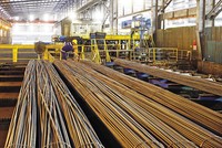 Hiện nhiều nhà Kl994 nhà cái bóng đá world cup thép không gỉ trong nước không thể nhập được nguyên liệu để Kl994 nhà cái bóng đá world cup. Ảnh: Đức Thanh