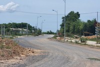 Một đoạn của tuyến tránh đi qua TP. Đông Hà chưa được khớp nối đồng bộ do vẫn còn 4,26km chiều dài chưa được Kl99ok phiên bản mới xây dựng.