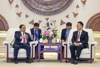 Thủ tướng Kl993 ưu đãi thưởng hấp dẫn Phạm Minh Chính tiếp đồng chí Lưu Ninh, Ủy viên Ban Chấp hành Trung ương Đảng Cộng sản Trung Quốc, Bí thư Khu ủy, Chủ nhiệm Ủy ban thường vụ Đại hội đại biểu nhân dân Khu tự trị dân tộc Choang Quảng Tây, Trung Quốc (Ảnh: VGP).