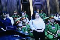 Tòa tuyên phạt bà Nguyễn Phương Hằng án 3 năm tù